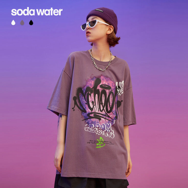 "SCHOOL" Graffiti Printed T-shirt