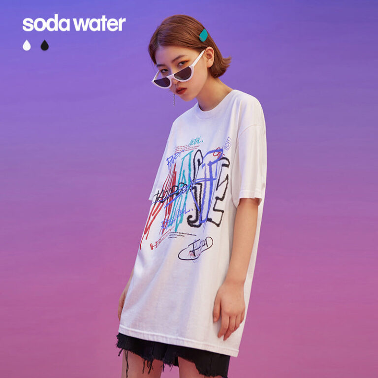 "WASTE" Crayon Printed T-shirt